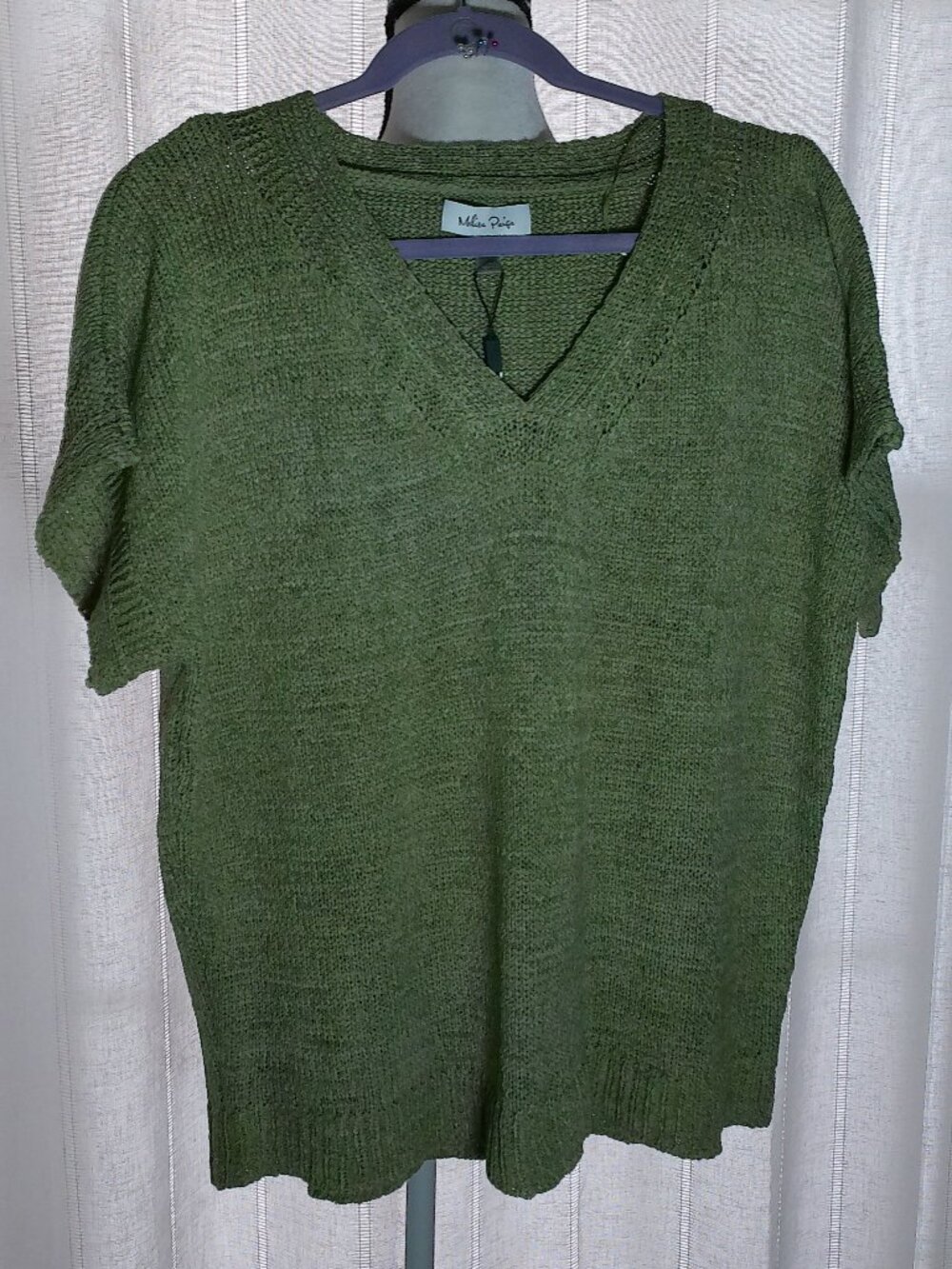 MELISSA PAIGE NWT Short Sleeve V-Neck Light Olive Green Sweater XL